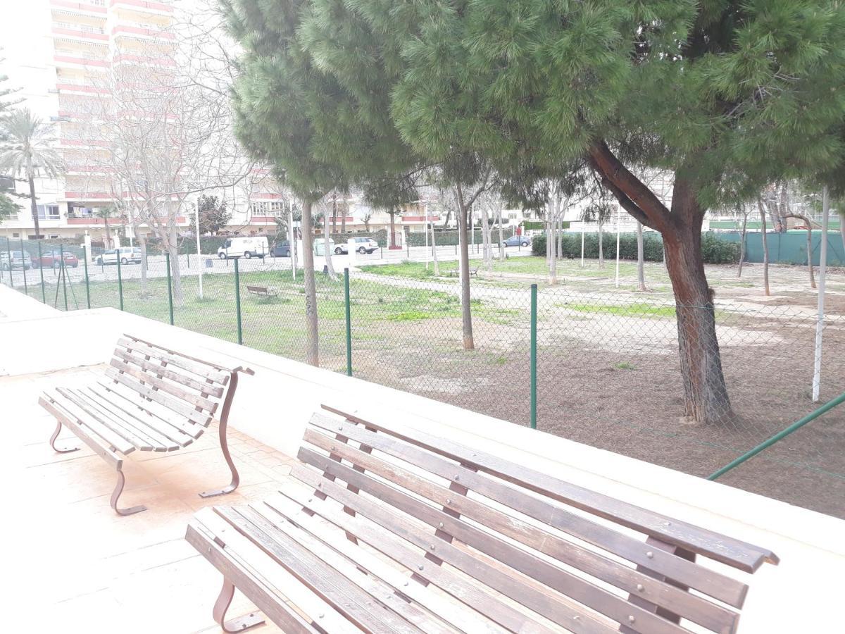 Valldigna 7 Playa De Gandia Solo Familias Εξωτερικό φωτογραφία