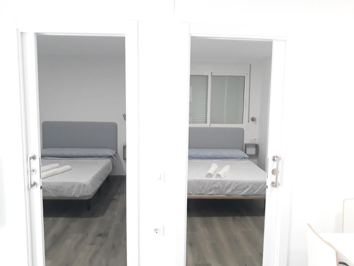 Valldigna 7 Playa De Gandia Solo Familias Εξωτερικό φωτογραφία